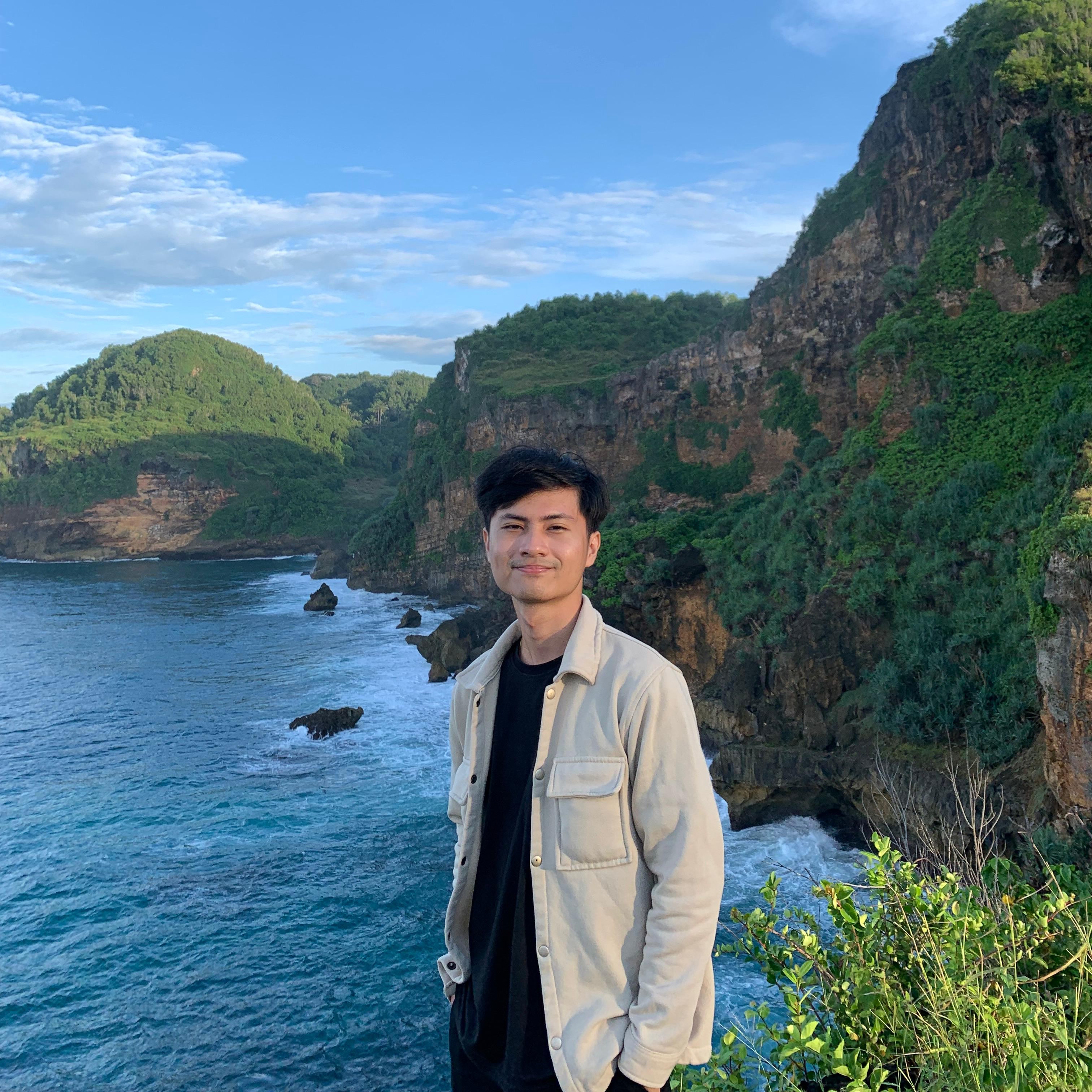 Memoji with computer